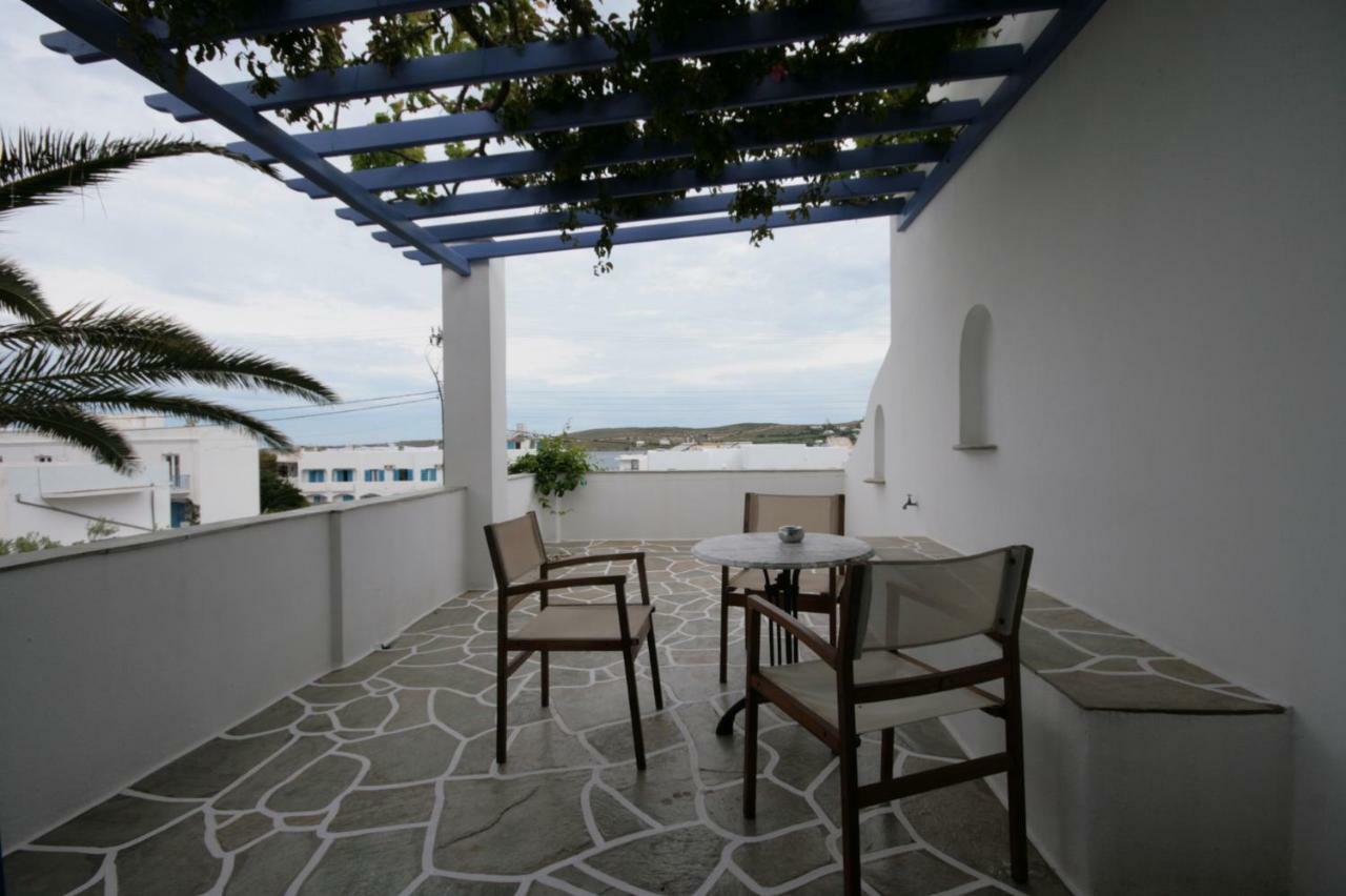 Pension Sofia パロス島 エクステリア 写真